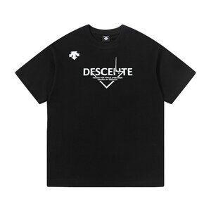 Black Simple Short-Sleeved T-Shirt With Letter Print Descente